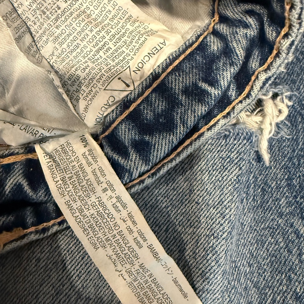 Zara Women’s Relaxed Ripped Blue Jeans - Picture 9 of 10